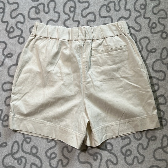 Faherty Organic Cotton Everyday Shorts - Picture 2 of 4